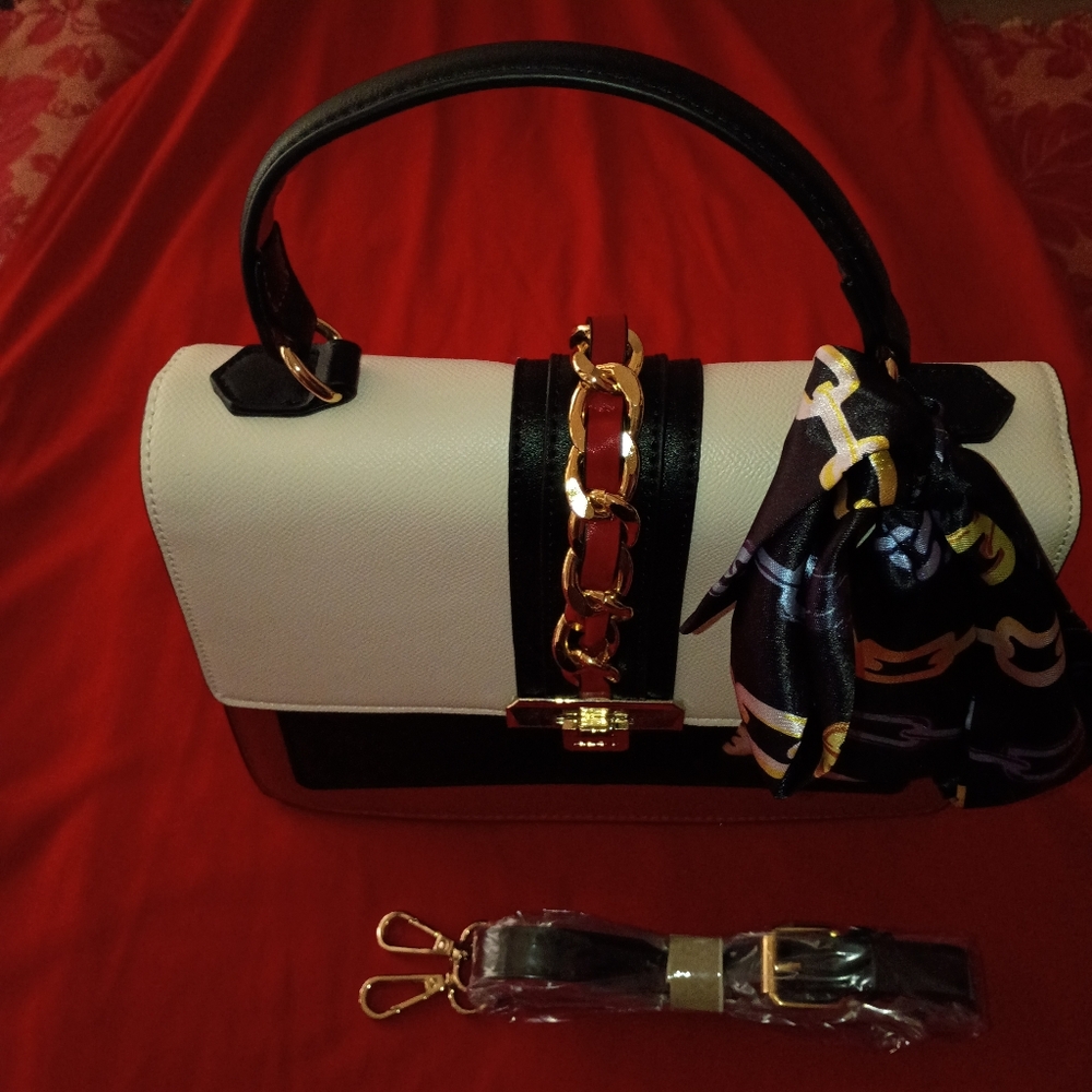Authentic NEW - Picture 8 of 9